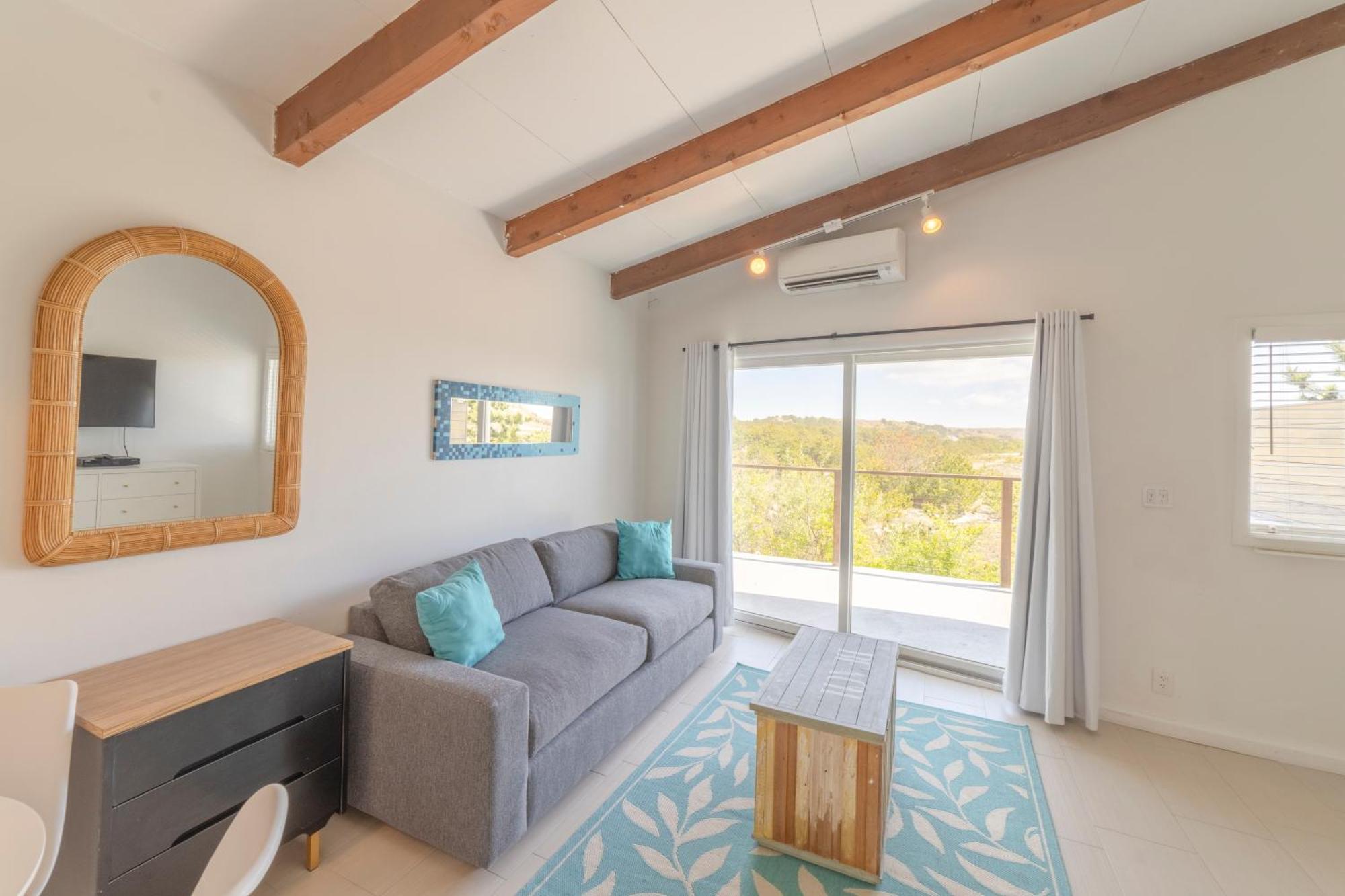 Driftwood Resort On The Ocean Монток Екстер'єр фото